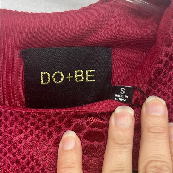 DO+BE Textured Wine Mini Dress NWT - Picture 2 of 4